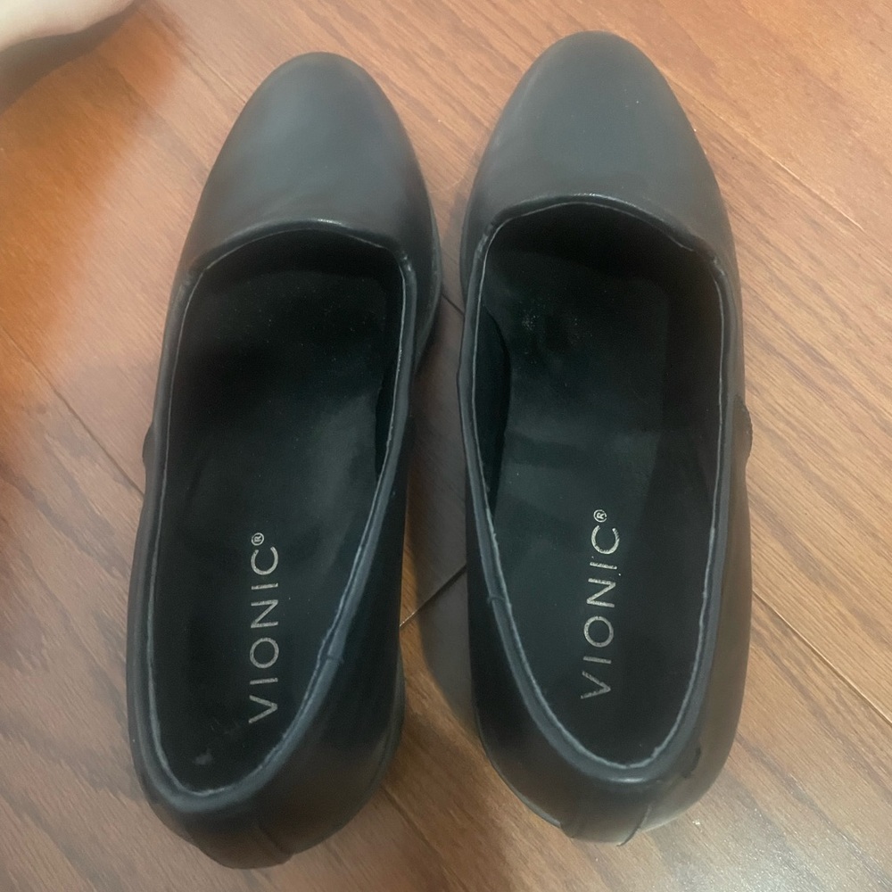 Women’s Vionic Loafers - Picture 9 of 9